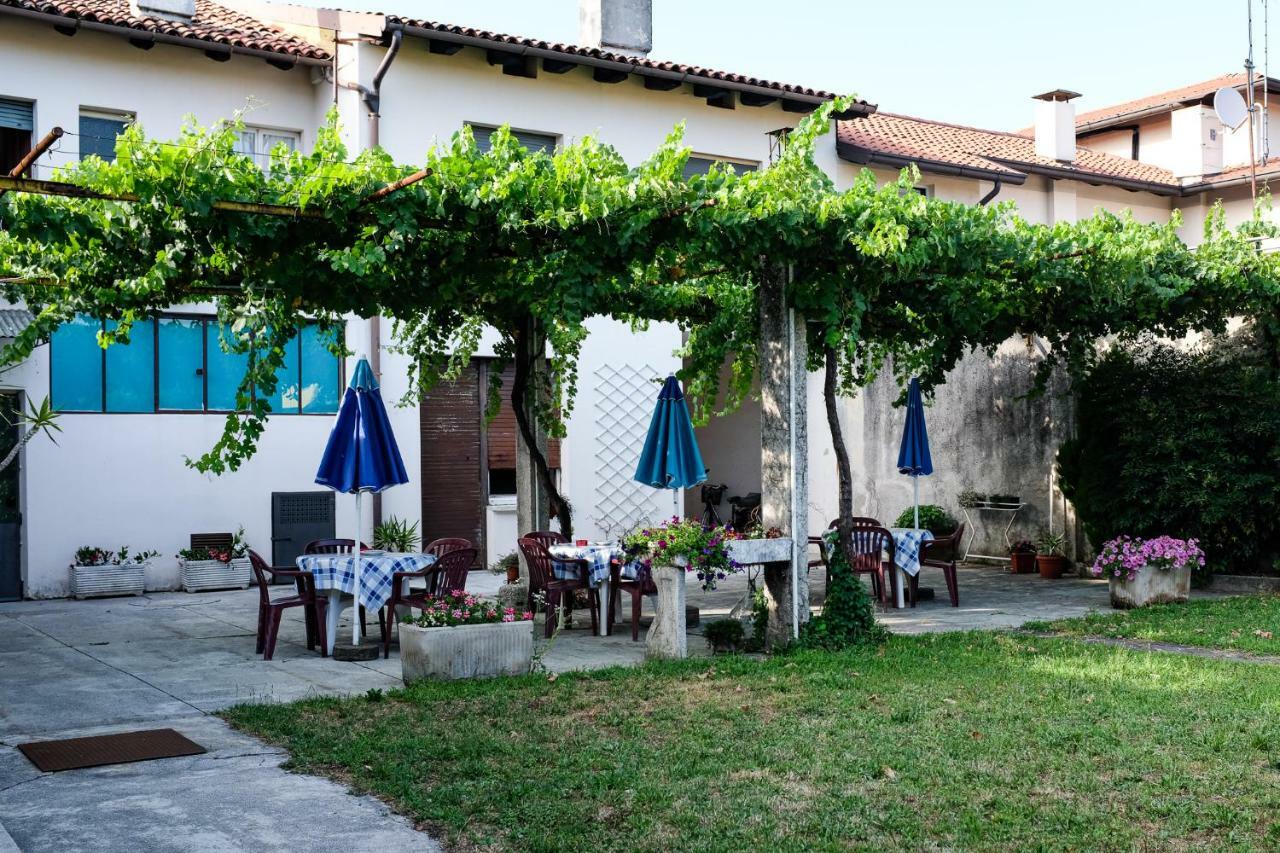 Affittacamere Via Melegnano Gasthof Udine